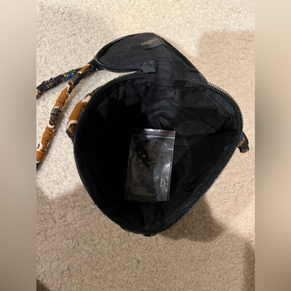 Match-ups by Natco purse. - Picture 2 of 6